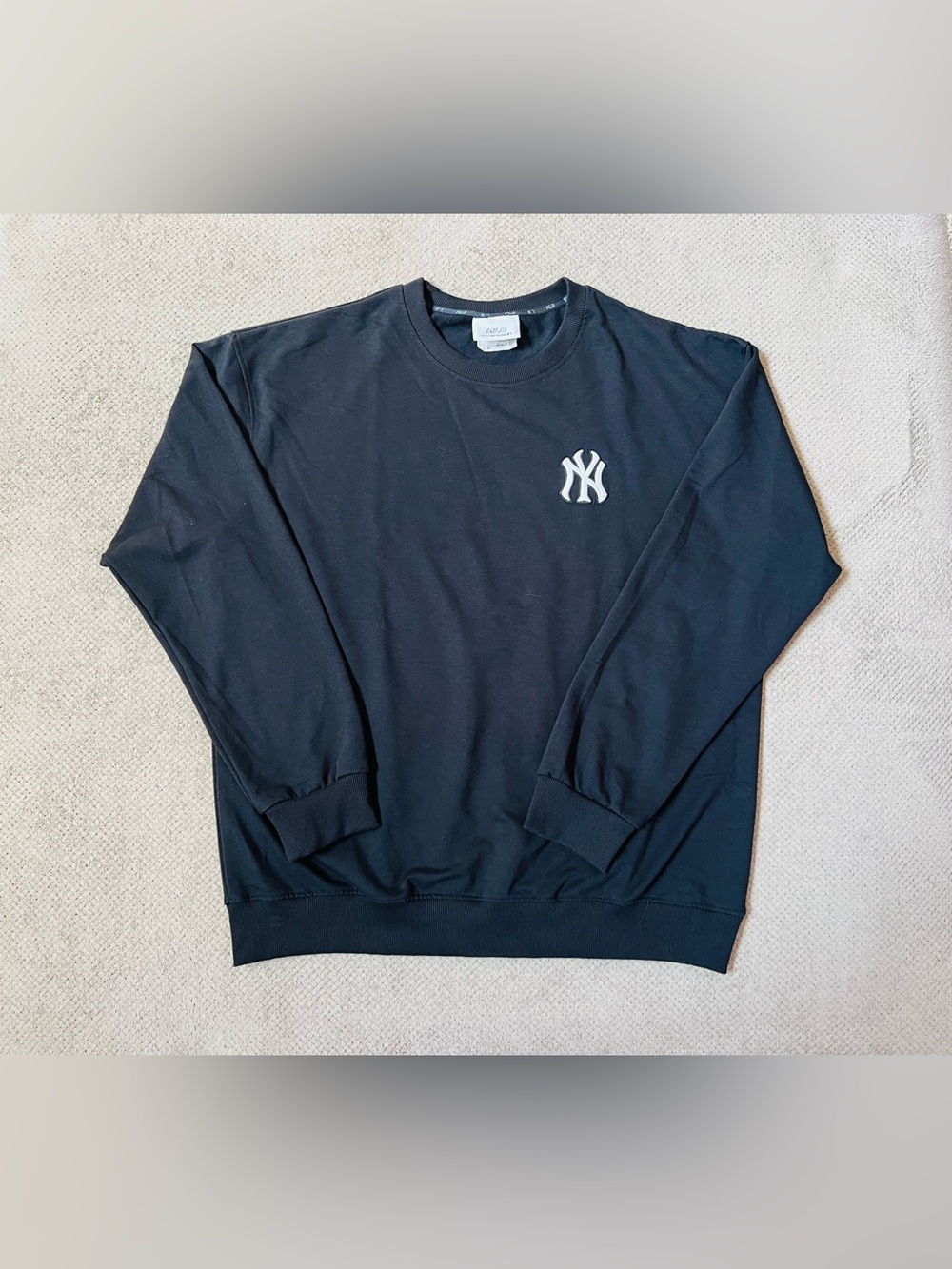 MLB New York Yankees Mens XL Black White Graphic Crewneck Long Sleeve Sweatshirt